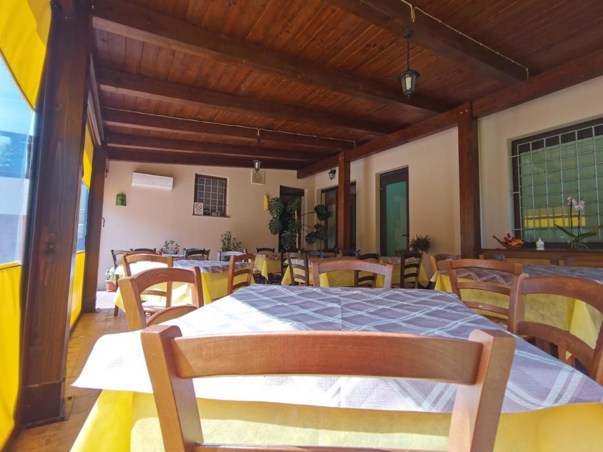 Hotel Edelweiss Laino Borgo 外观 照片