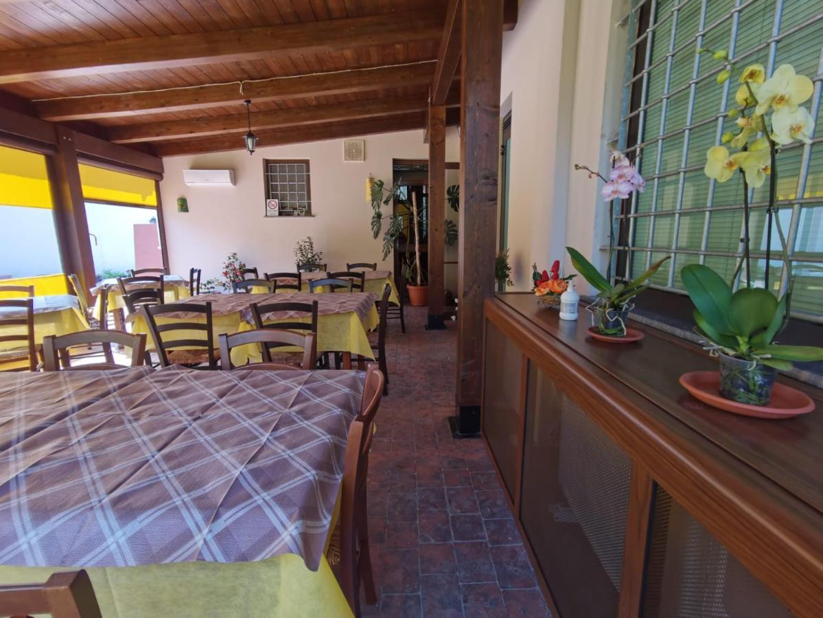 Hotel Edelweiss Laino Borgo 外观 照片