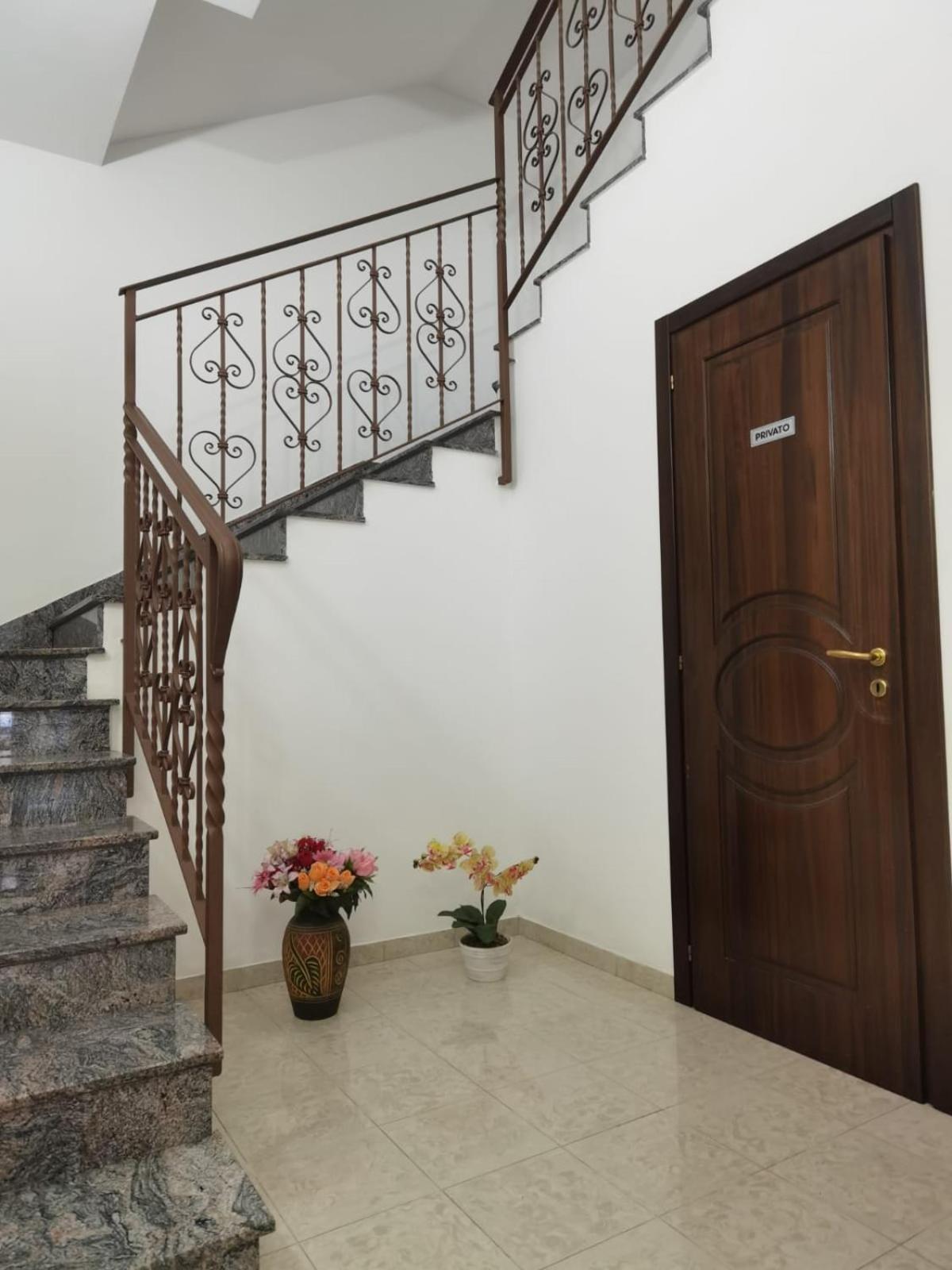 Hotel Edelweiss Laino Borgo 外观 照片