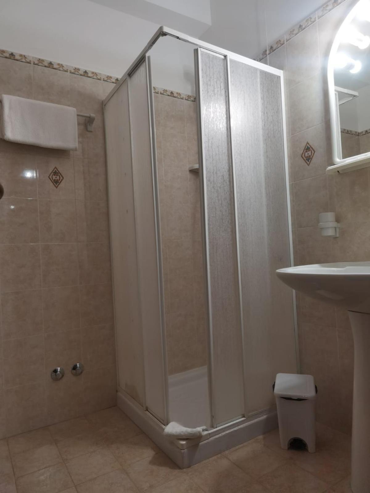 Hotel Edelweiss Laino Borgo 外观 照片