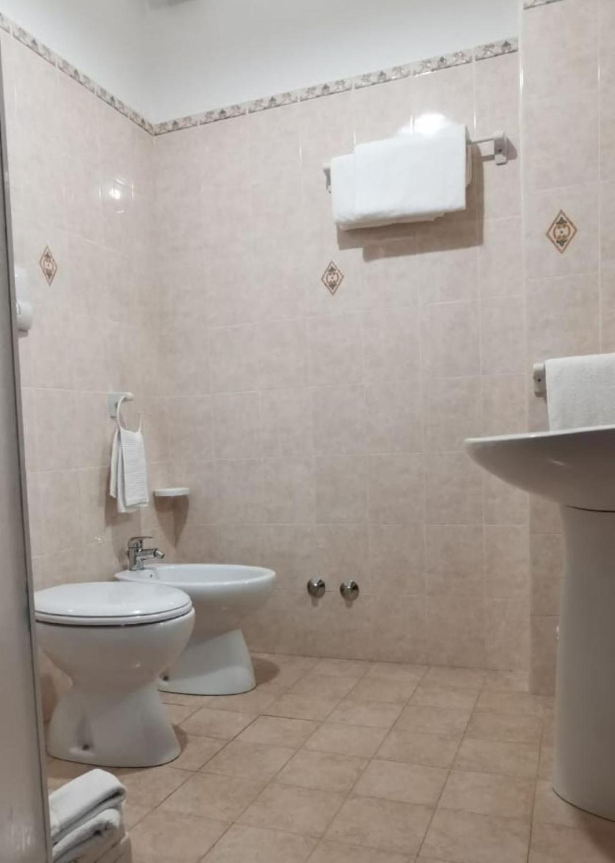 Hotel Edelweiss Laino Borgo 外观 照片