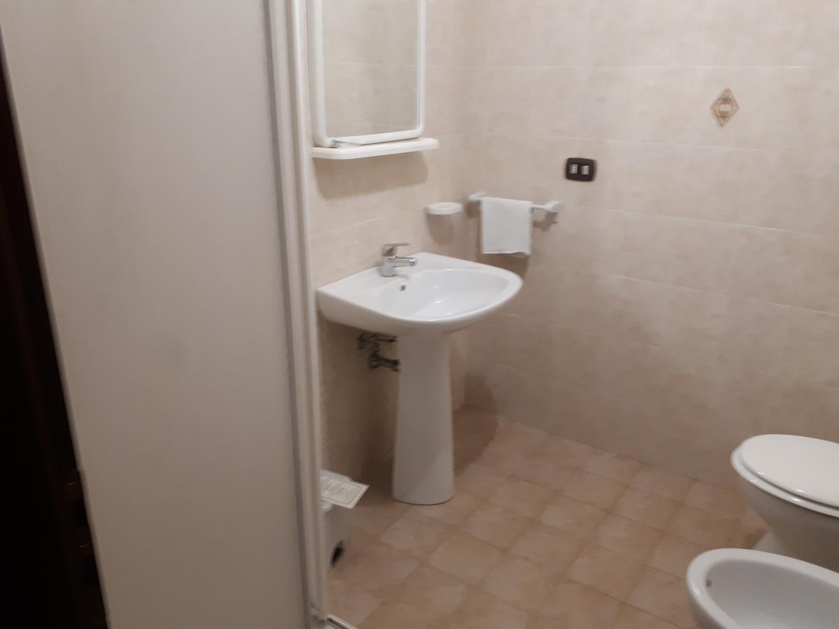 Hotel Edelweiss Laino Borgo 外观 照片