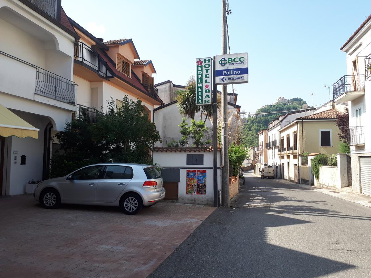 Hotel Edelweiss Laino Borgo 外观 照片